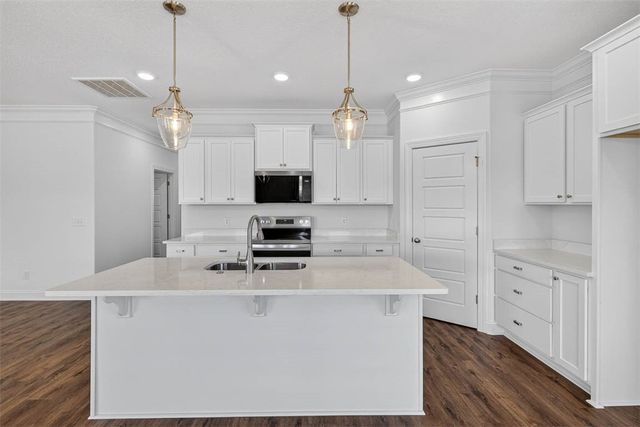 228 Allie Loop, Brunswick, GA 31525