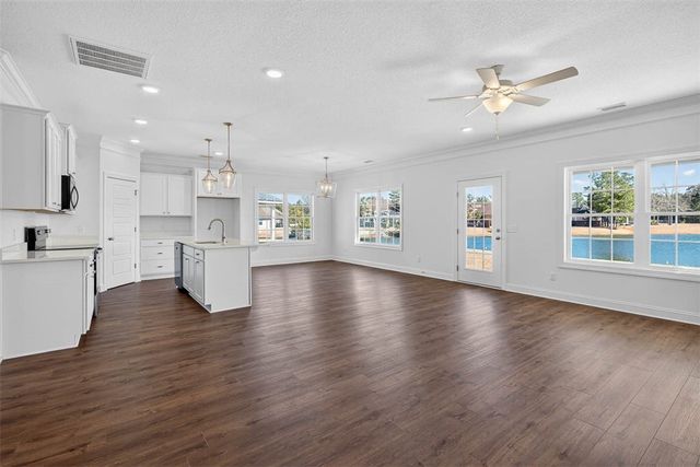 228 Allie Loop, Brunswick, GA 31525