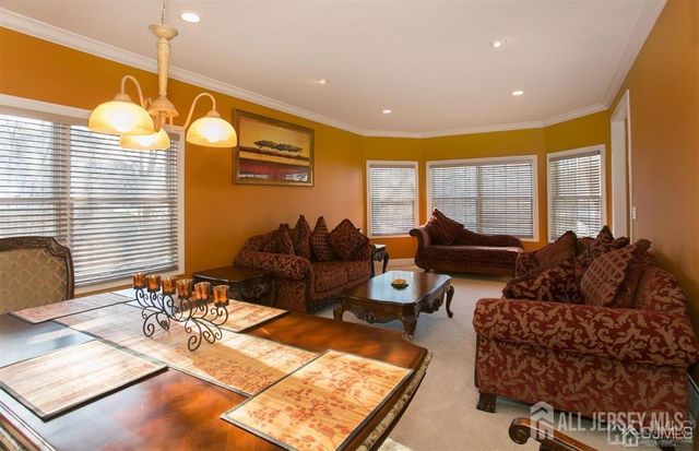 43 Melbloum Lane, Edison, NJ 08837