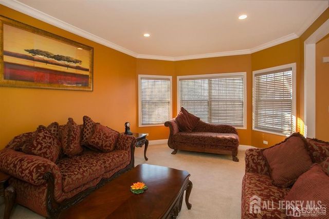 43 Melbloum Lane, Edison, NJ 08837