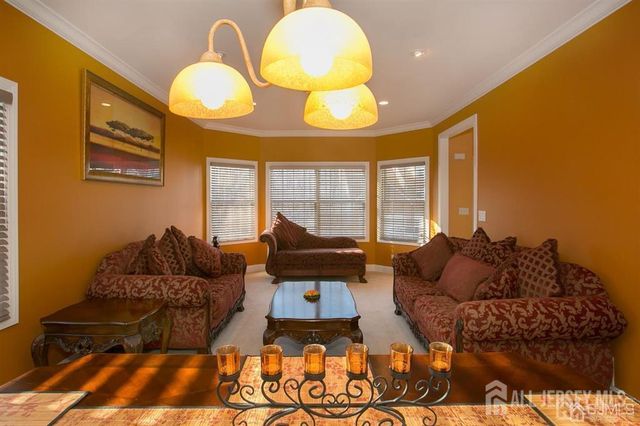 43 Melbloum Lane, Edison, NJ 08837