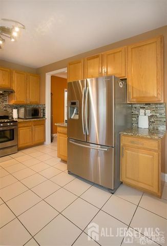 43 Melbloum Lane, Edison, NJ 08837