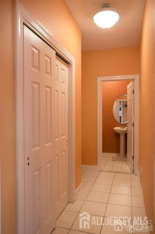 43 Melbloum Lane, Edison, NJ 08837