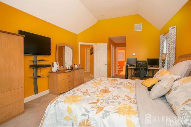 43 Melbloum Lane, Edison, NJ 08837
