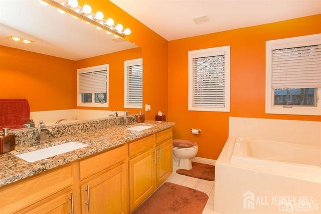 43 Melbloum Lane, Edison, NJ 08837