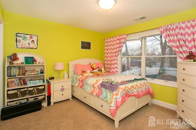 43 Melbloum Lane, Edison, NJ 08837