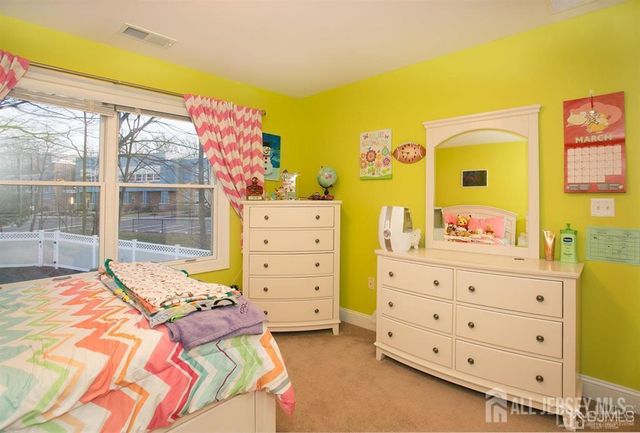 43 Melbloum Lane, Edison, NJ 08837