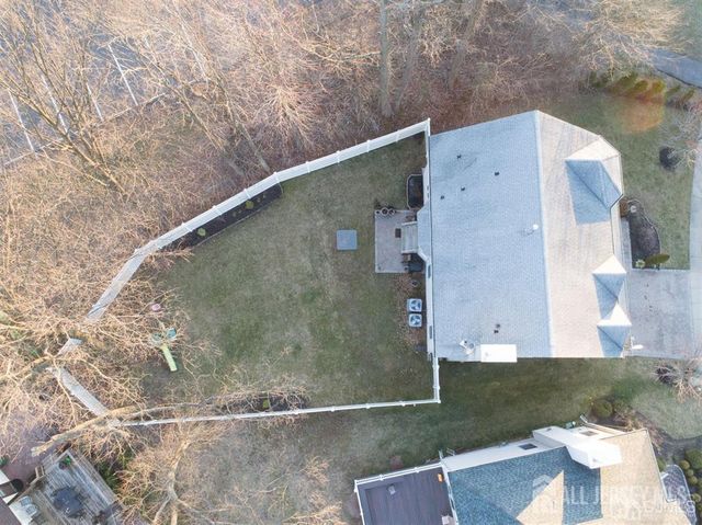 43 Melbloum Lane, Edison, NJ 08837
