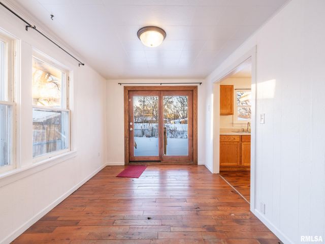 1017 S 12TH Street, Pekin, IL 61554