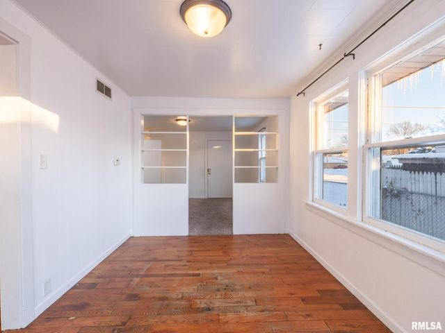 1017 S 12TH Street, Pekin, IL 61554