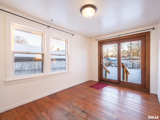 1017 S 12TH Street, Pekin, IL 61554