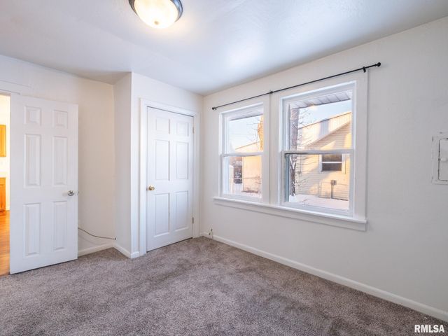 1017 S 12TH Street, Pekin, IL 61554