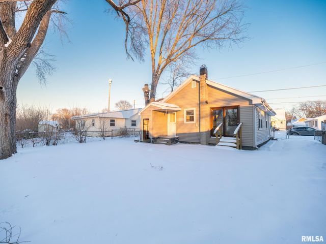 1017 S 12TH Street, Pekin, IL 61554