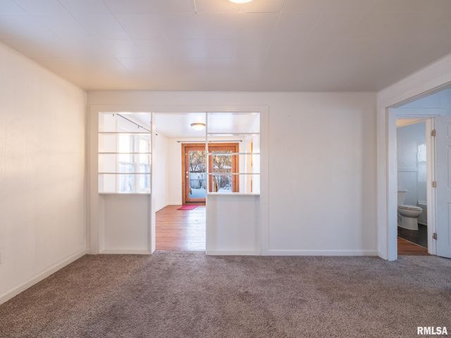 1017 S 12TH Street, Pekin, IL 61554