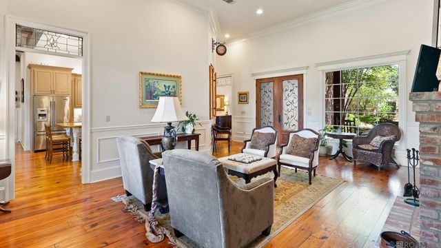 17427 E Club View Ct, Baton Rouge, LA 70810