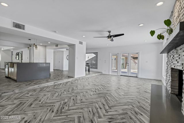 1323 E WHALERS Way, Tempe, AZ 85283