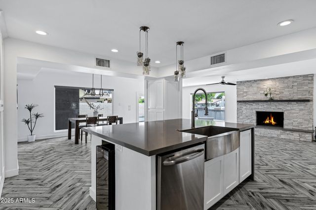 1323 E WHALERS Way, Tempe, AZ 85283