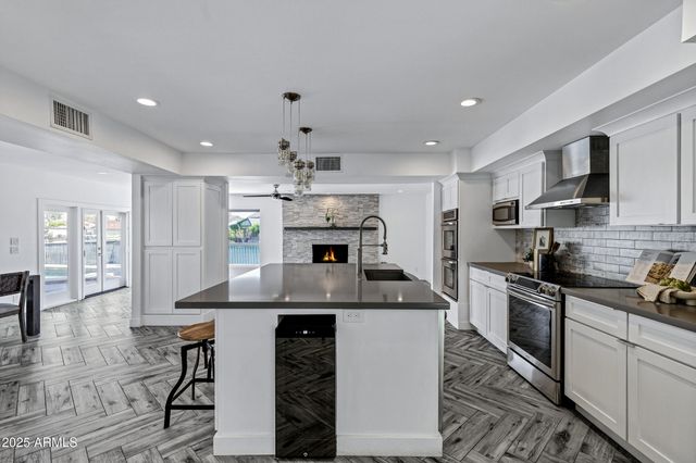 1323 E WHALERS Way, Tempe, AZ 85283