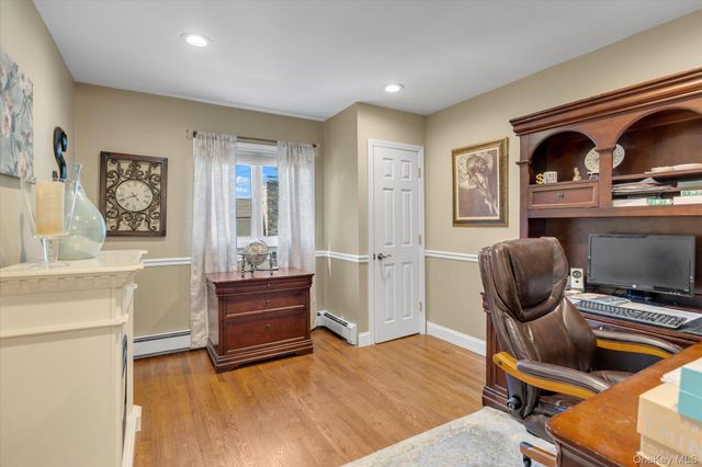22 Villa Lane, Smithtown, NY 11787