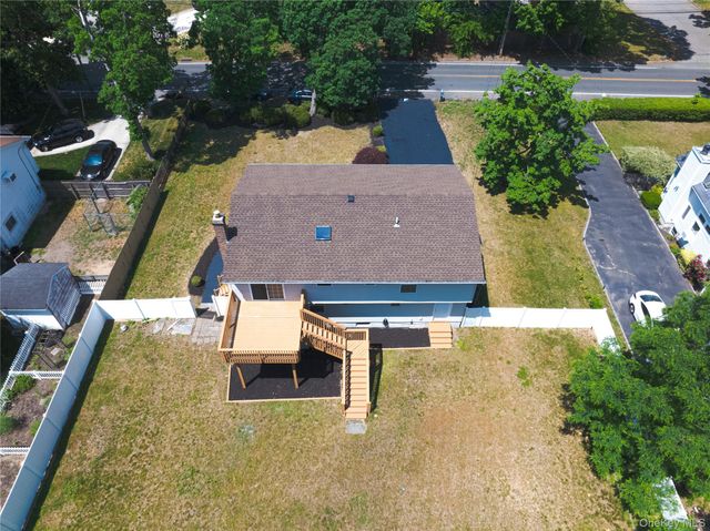 185 Magnolia Drive, Selden, NY 11784