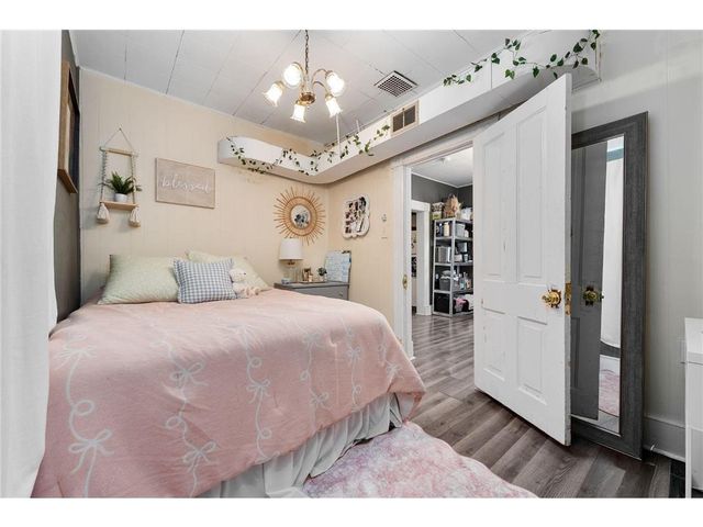 1208 7th Street, Menomonie, WI 54751