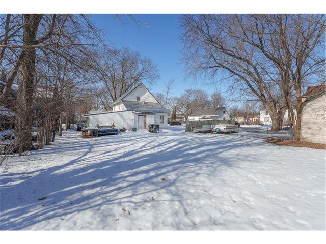 1208 7th Street, Menomonie, WI 54751