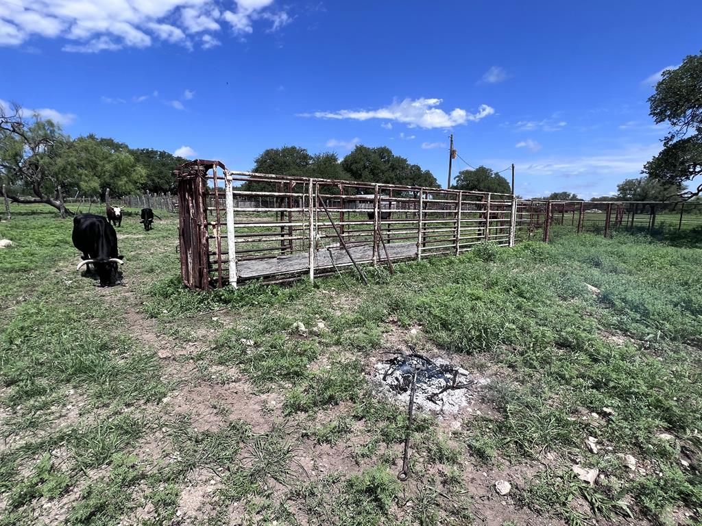 Image 94 of property listing at 3420 NE County Rd 2596, Sonora, TX 76950