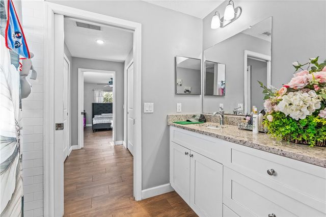 1035 34th Avenue SW, Vero Beach, FL 32968