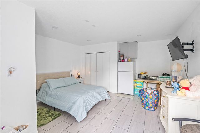 1035 34th Avenue SW, Vero Beach, FL 32968