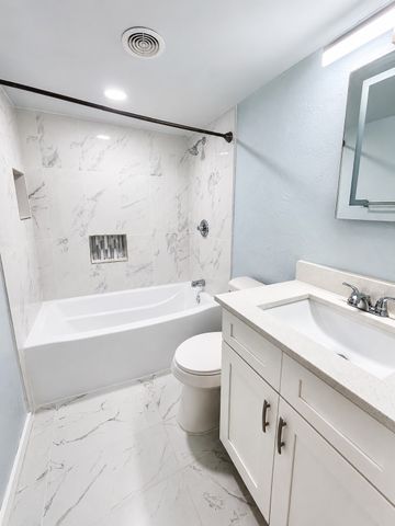 5319 Fleetwood Oaks Avenue 157, Dallas, TX 75235