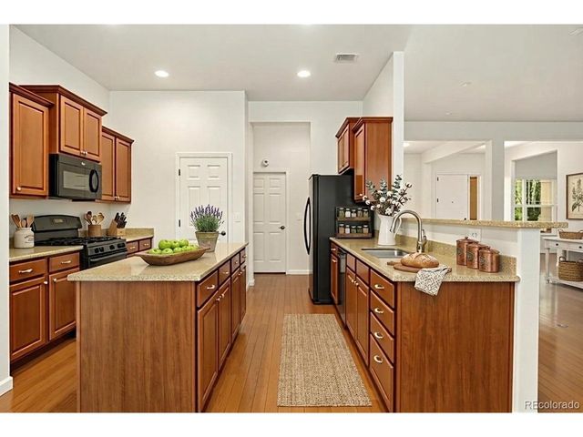 4894 Bierstadt Loop, Broomfield, CO 80023