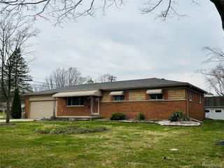11005 Doren Court, Shelby Charter Township, MI 48317