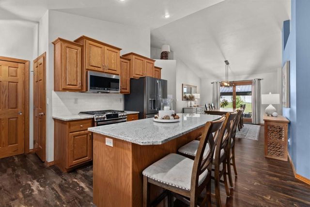 W7054 BLUEBLUFF WAY, Greenville, WI 54942