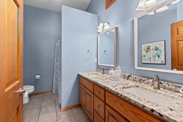 W7054 BLUEBLUFF WAY, Greenville, WI 54942