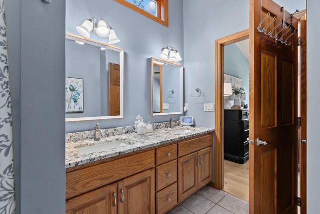 W7054 BLUEBLUFF WAY, Greenville, WI 54942