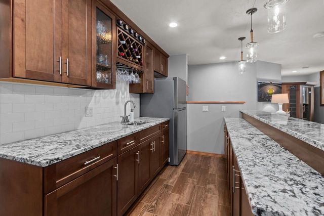 W7054 BLUEBLUFF WAY, Greenville, WI 54942