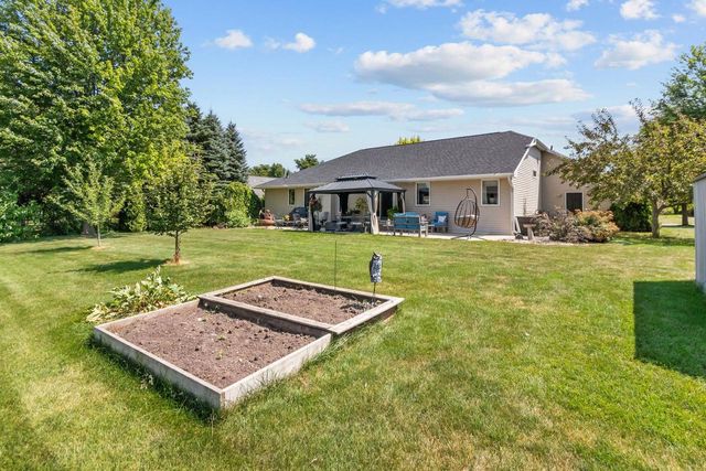 W7054 BLUEBLUFF WAY, Greenville, WI 54942