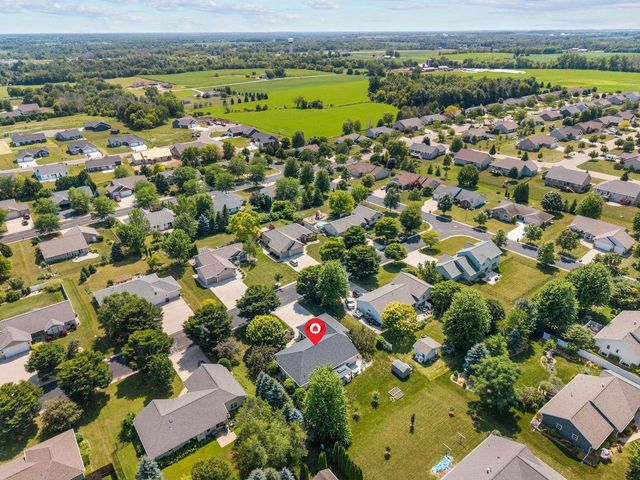 W7054 BLUEBLUFF WAY, Greenville, WI 54942
