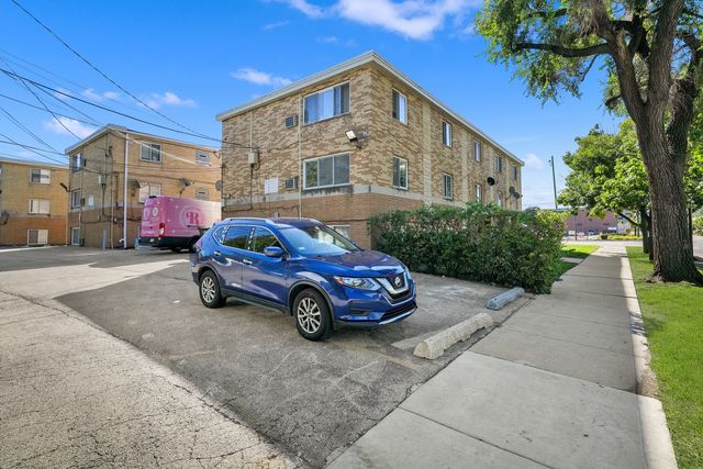 5209 S Leclaire Avenue 1A, Chicago, IL 60638