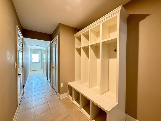 2564 W Towne Street, Ann Arbor, MI 48103