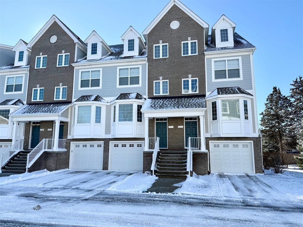 2564 W Towne Street, Ann Arbor, MI 48103