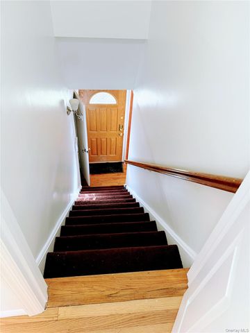 7 Grange Street 2nd Floor, Huntington, NY 11743