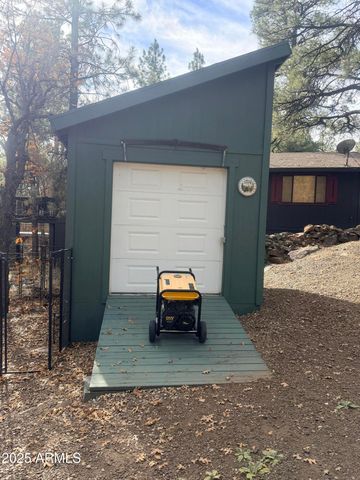 27 E OAK Drive, Munds Park, AZ 86017