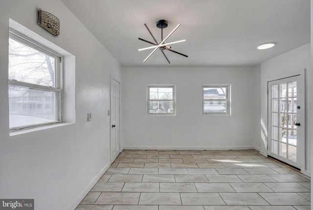 51 N MAIN ST, York New Salem, PA 17371