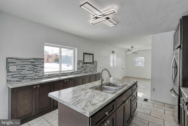 51 N MAIN ST, York New Salem, PA 17371