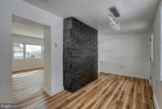 51 N MAIN ST, York New Salem, PA 17371