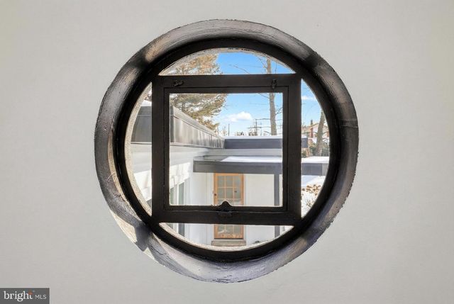 51 N MAIN ST, York New Salem, PA 17371