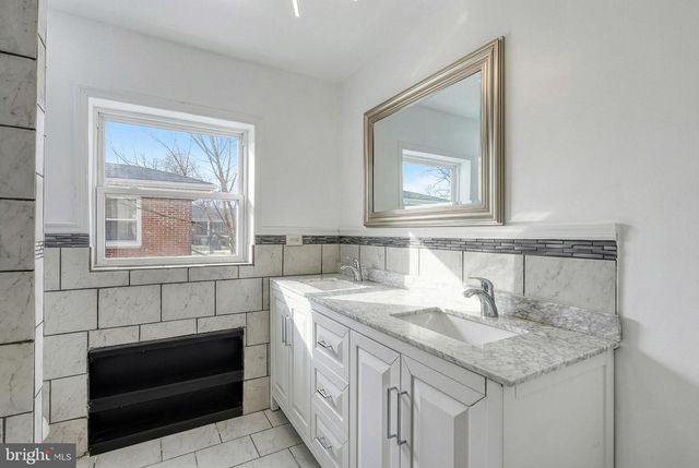 51 N MAIN ST, York New Salem, PA 17371