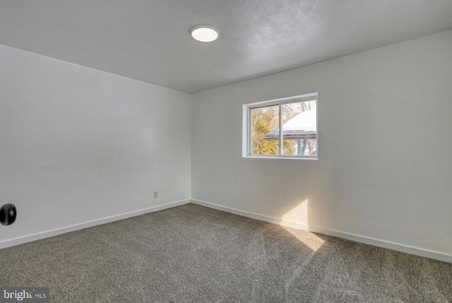 51 N MAIN ST, York New Salem, PA 17371