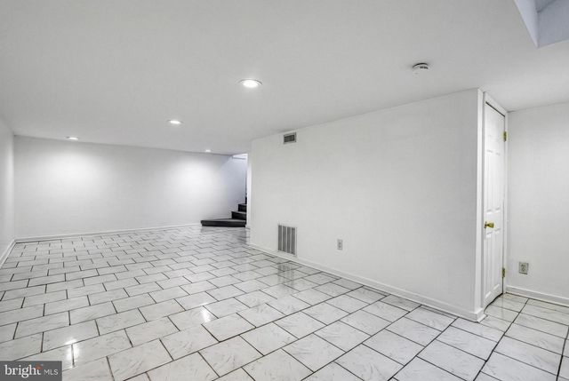 51 N MAIN ST, York New Salem, PA 17371